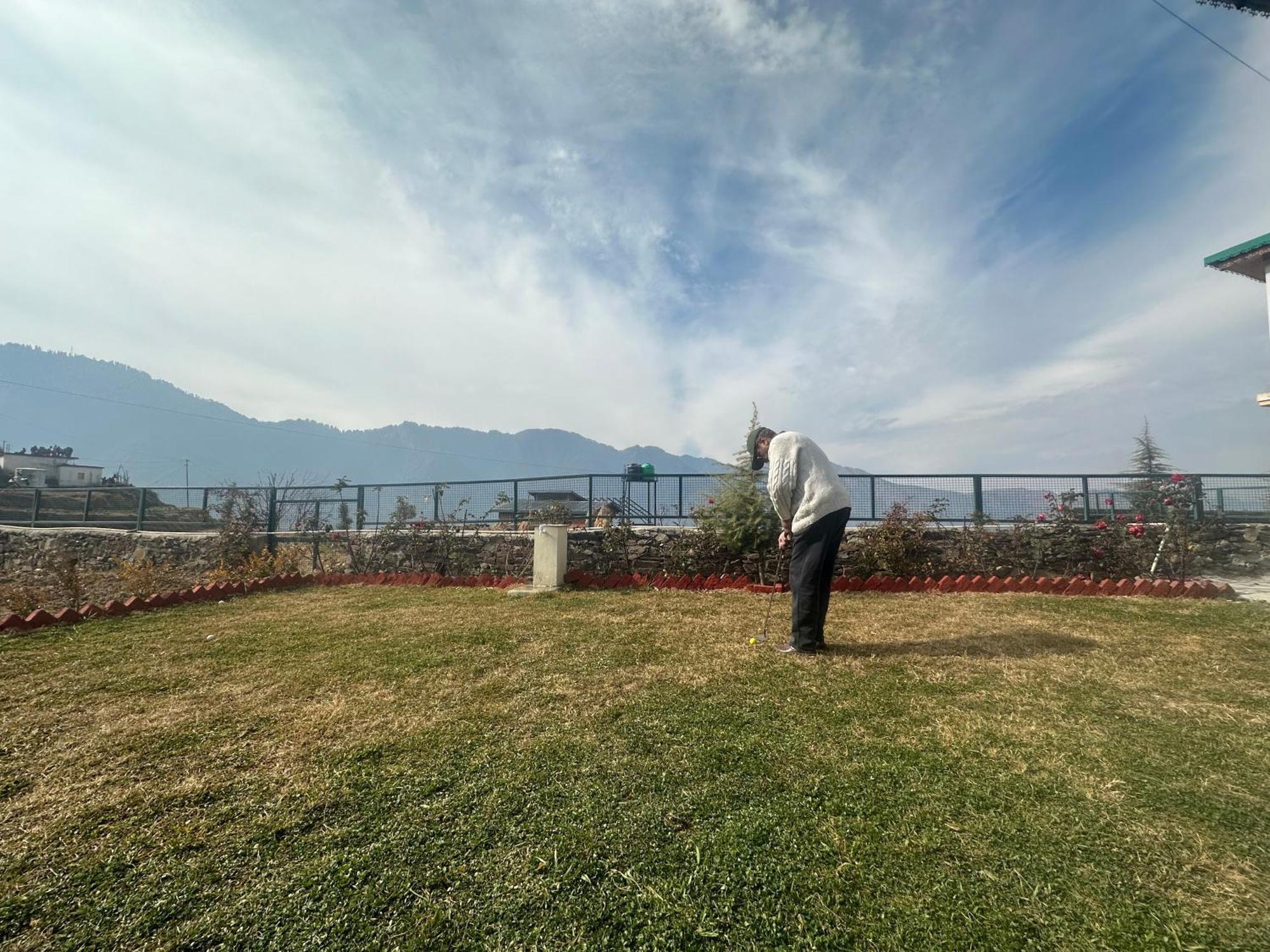 Highfield Villa Kanatal Exterior photo